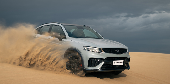 neumaticos en desierto del SUV Geely Tugella